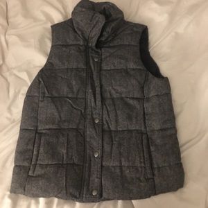 Old Navy quilted fleece lined vest
